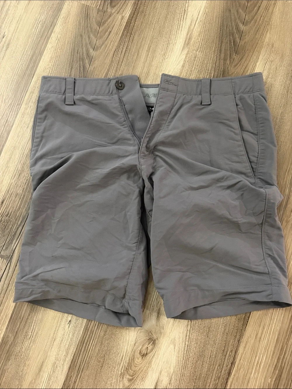 Under Armour Men's Gray Athletic Flat-Front Shorts
